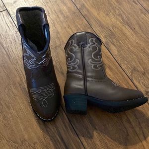Canyon Trails Kids Lil Cowboy Pointed Toe Classic Western Rodeo Boots